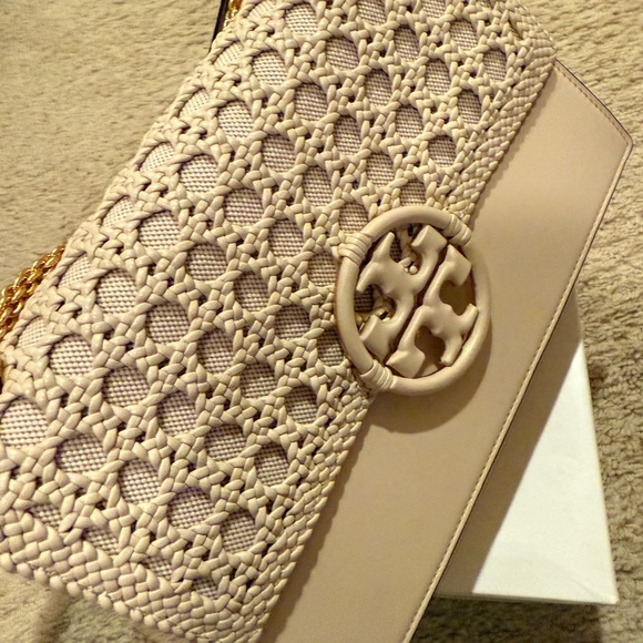 Bag - Picture 3 of 9